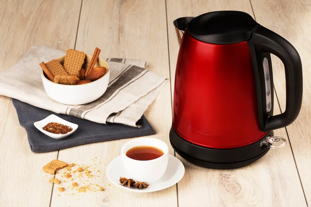 Moulinex Subito Select Red Kettle 1.7L 4