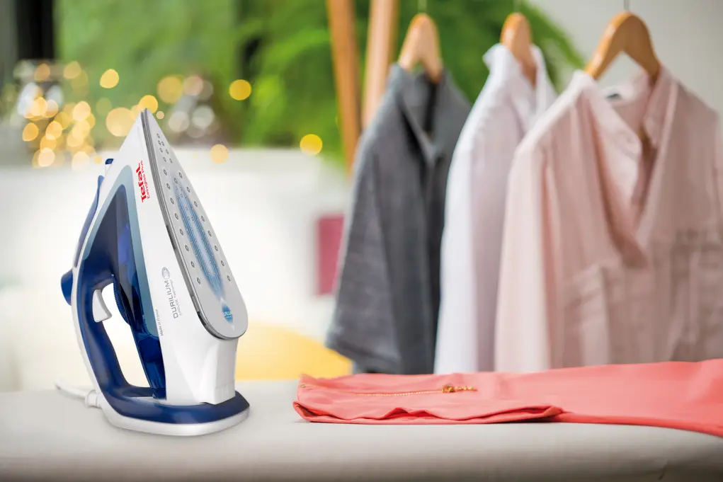Tefal EasyGliss Plus FV5715E0 Steam Iron 4