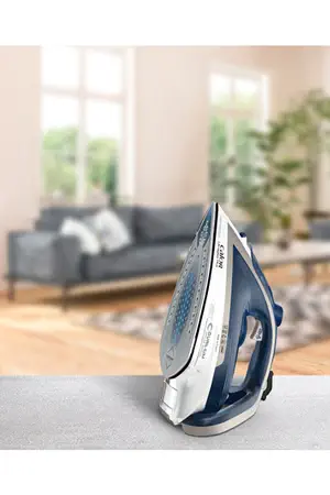 Calor Ultragliss Plus Steam Iron 2800W FV6812C0 3